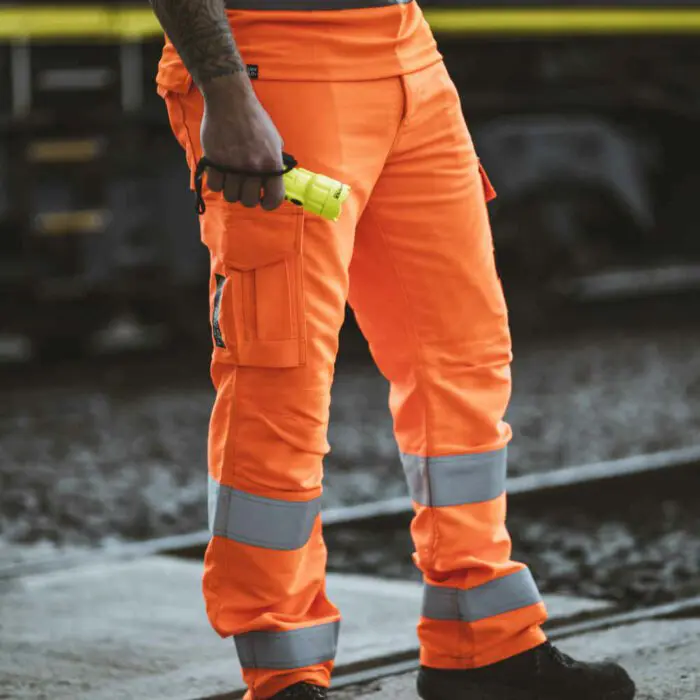 PL0008_Nightstick Intrinsically Safe Dual Function Zone 0 Torch_Action
