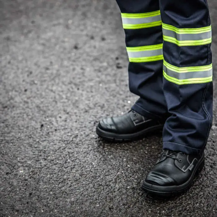 AS2304_HAZTEC® Furrial FR AS ARC Inherent Combat Trouser_Action 1