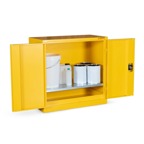 Armorgard Hazardous Floor Cupboard 900mm (H) x 465mm (W) x 900mm (D) c/w 1 Shelf
