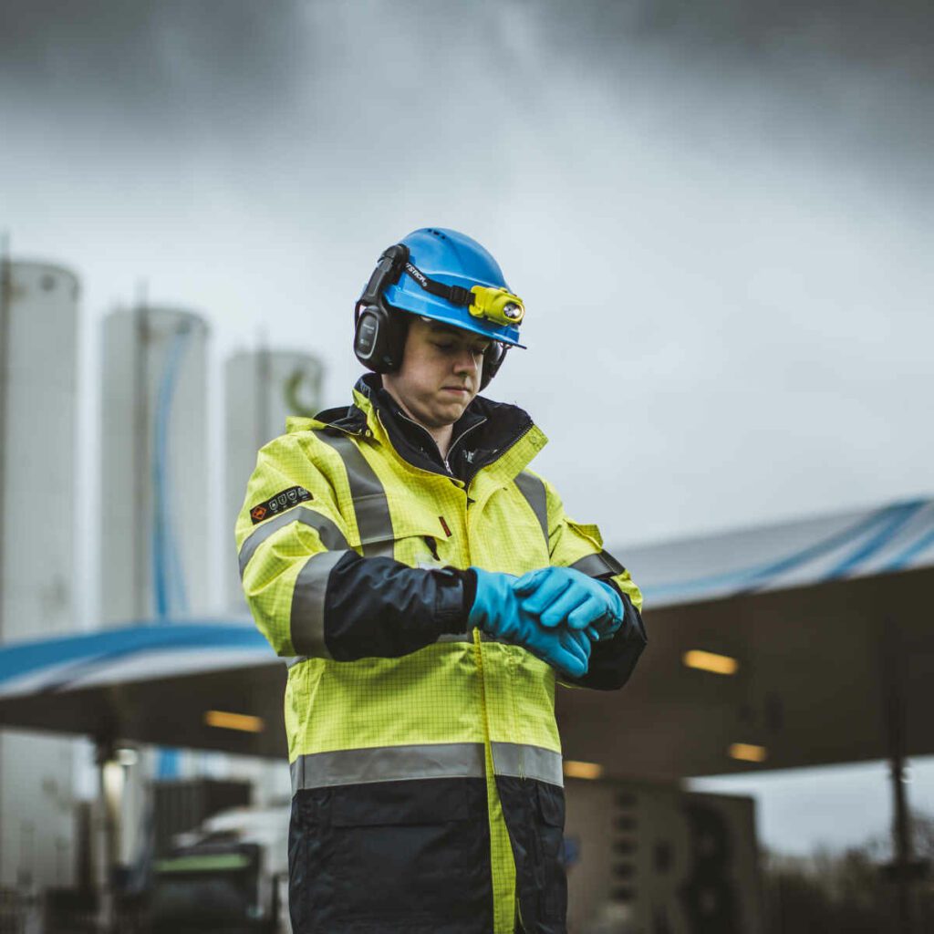 Cryogenic Gloves With Knitwrist Cuff | EN511 Gloves | Hazchem Safety